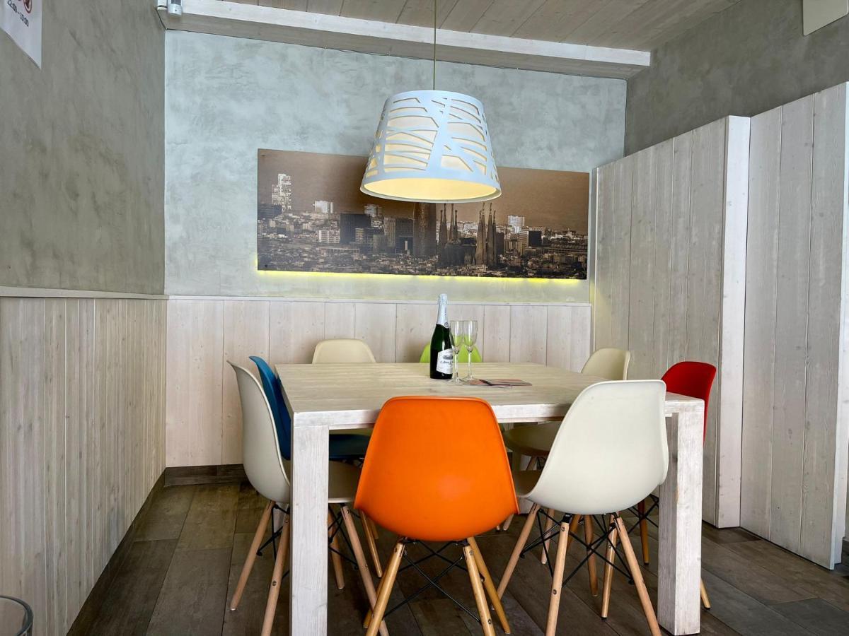 Market Suites Барселона Екстериор снимка